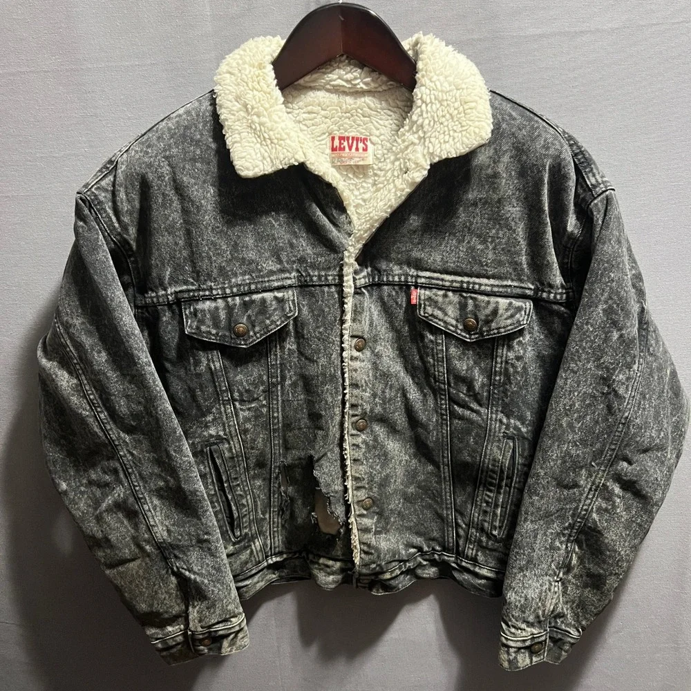 Vintage Levis Sherpa Lined Denim Trucker Jacket XL Acid Wash Grey Made in USA